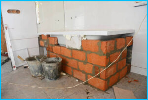 A fürdőkád beépítése során tervezd be a mosdó és a WC harmonikus elrendezését.