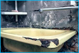 A fürdőkád beépítése során ügyelj a vízkövesedés elleni intézkedésekre a kád hosszú élettartamáért.