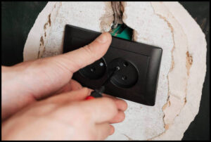 Az elavult konnektorok csökkenthetik az elektromos eszközök teljesítményét.