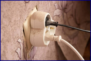 A Villanyvezeték cseréje segíthet az elektromos hibák minimalizálásában.